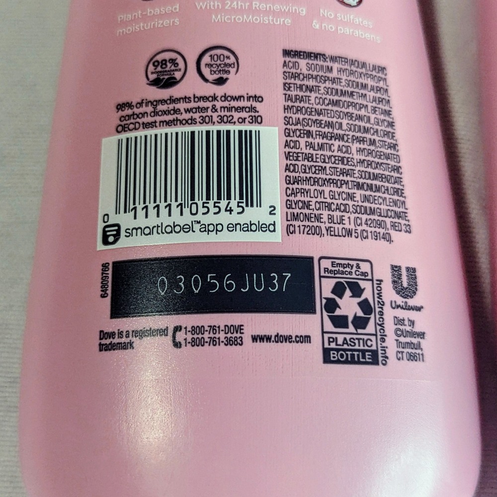 2 Pack Dove x Crumbl Strawberry Crumb Cake Nourishing Body Wash 20 fl oz - Picture 2 of 7